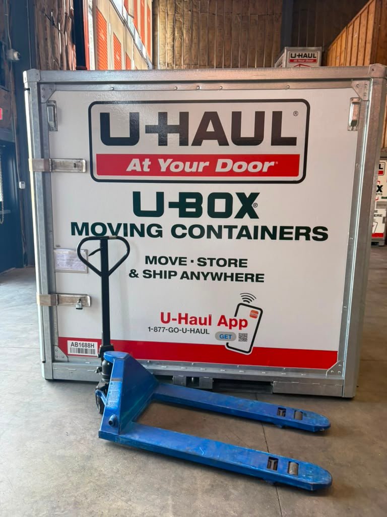 Equipo utilizado para manejar un contenedor móvil